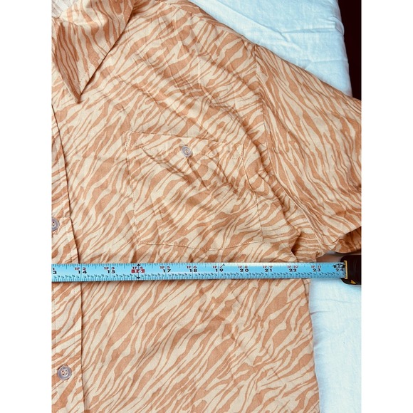 ALLFENIX Shirt Mens XL Orange Zebra Print Short Sleeve Button Up Collared Casual - Picture 6 of 9